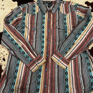 Women’s Wrangler Retro Multicolor Striped Snap-Up Shirt